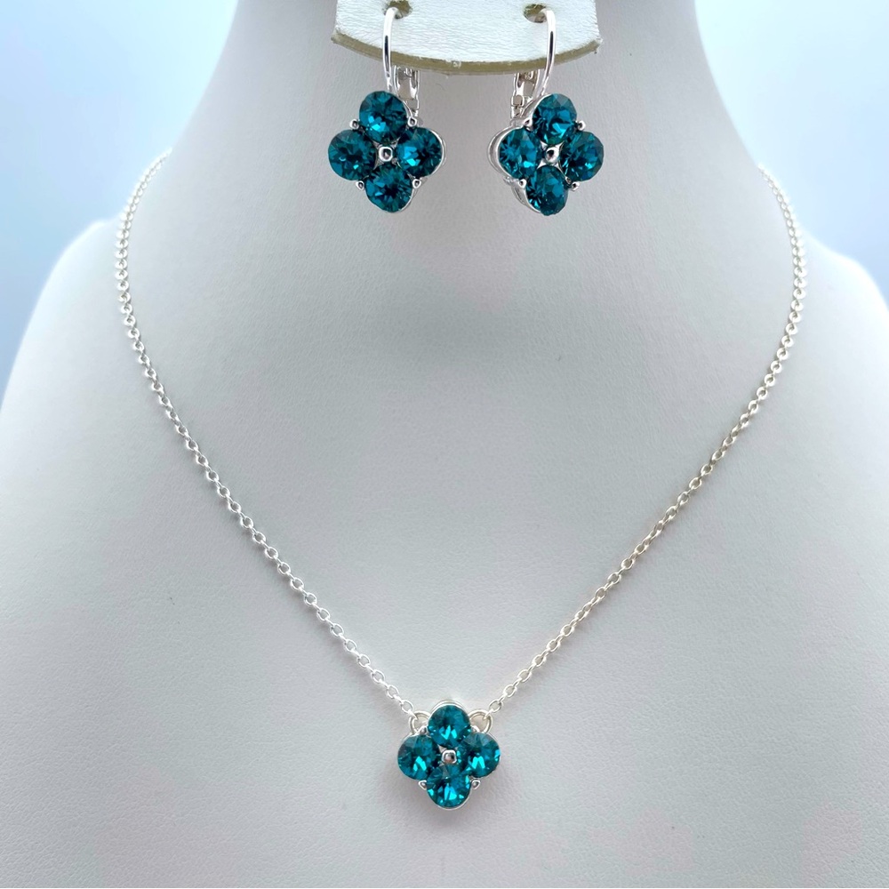 Dana Buchman Teal Crystal Flower Necklace & Earrings Set Silver Tone
